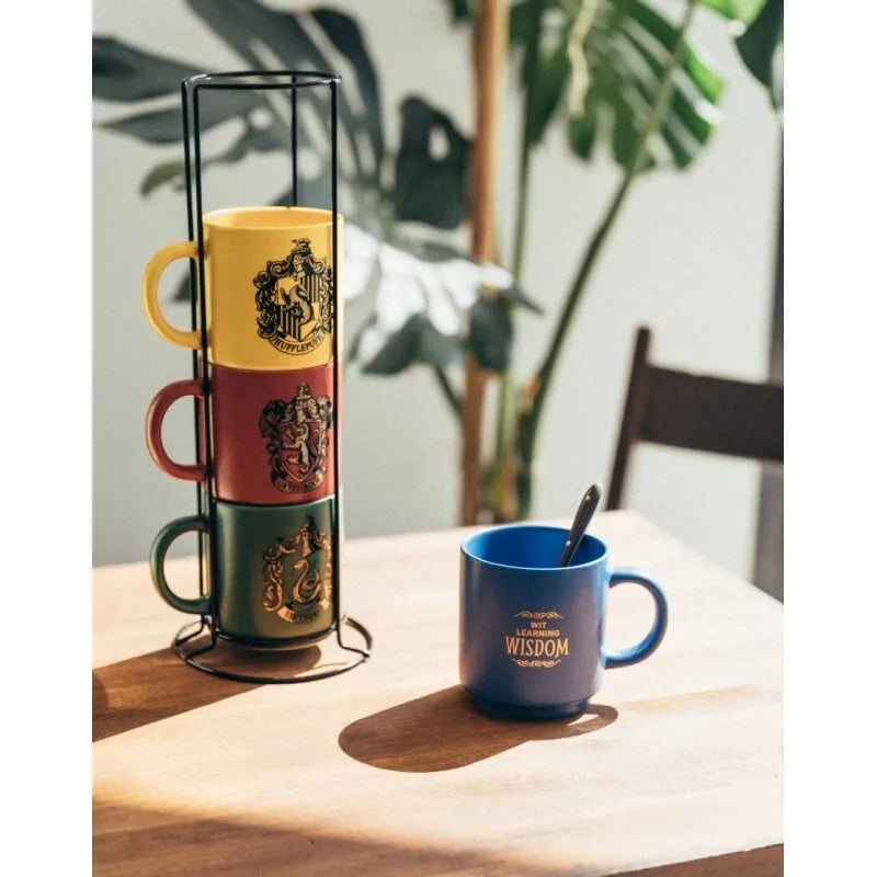 Harry Potter – 4 keraminių puodelių rinkinys su stovu, 300 ml, Hogvartso koledžai