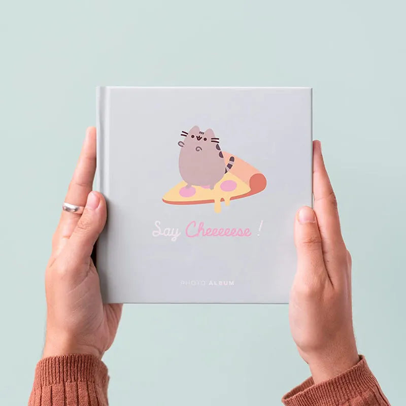 Pusheen – Fotoalbumas 22 nuotraukoms 16x16 cm