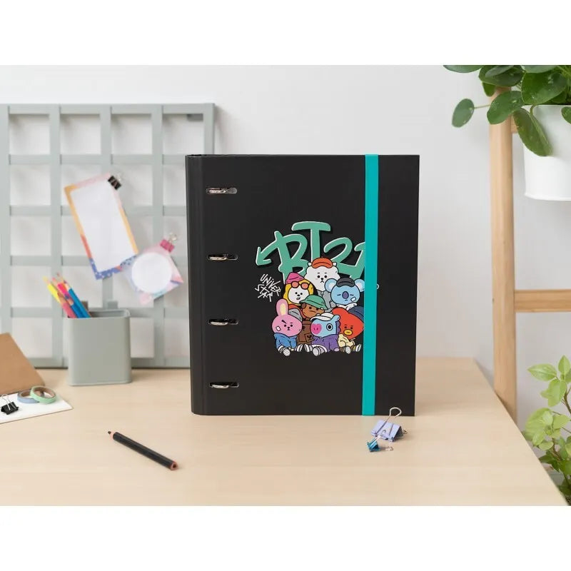 BT21 – A4 formato segtuvas iš „Street Mood“ kolekcijos (4 žiedai, elastinė juosta)