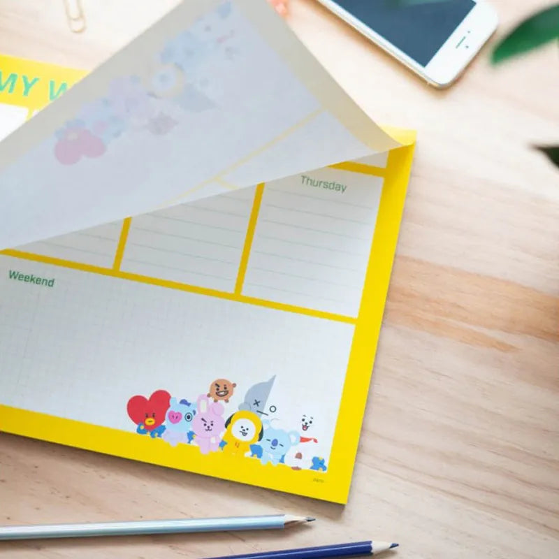 BT21 – savaitinis planuoklis, 54 puslapiai, A4 formatas