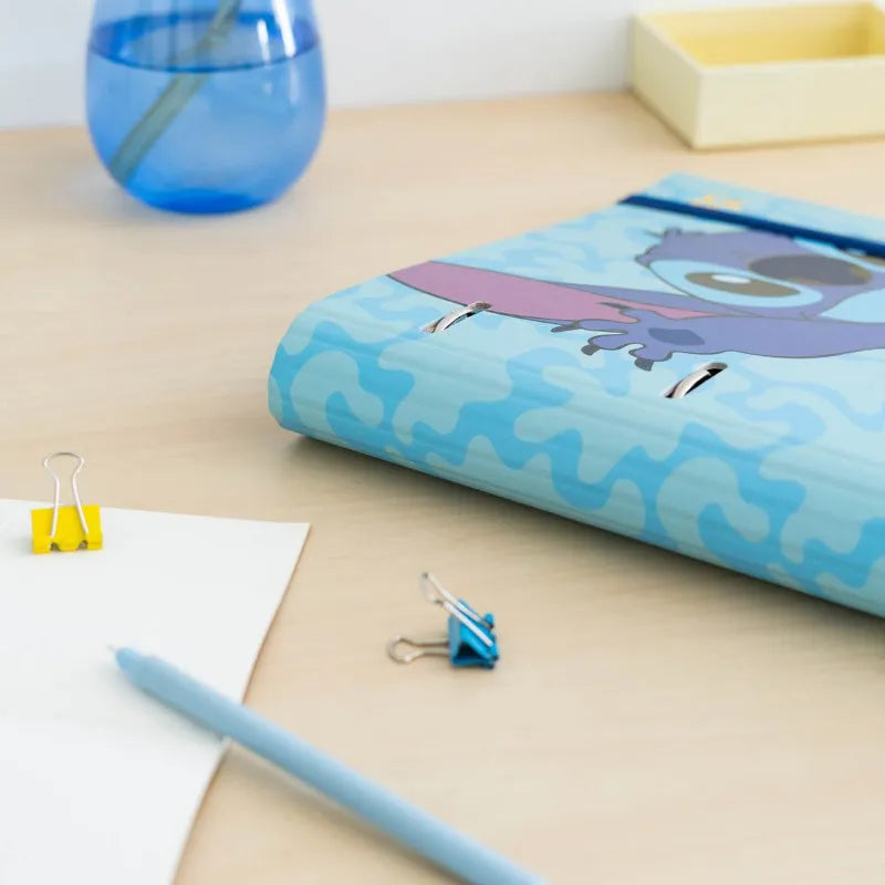 Disney Stitch – A4 formato segtuvas iš „Tropical“ kolekcijos (4 žiedai, elastinė juosta)