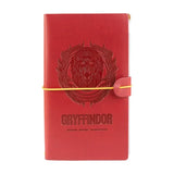 Harry Potter – Gryffindor odinė kelionių užrašinė 12x19,6 cm (raudona)