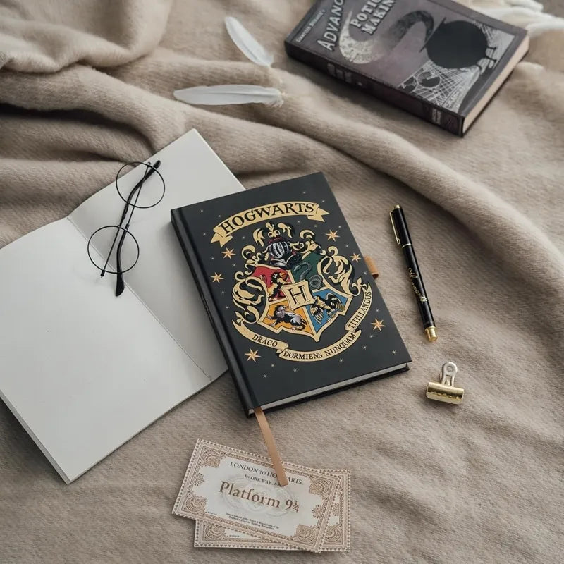 Harry Potter - Hogwarts A5 formos užrašinė su tušinuku