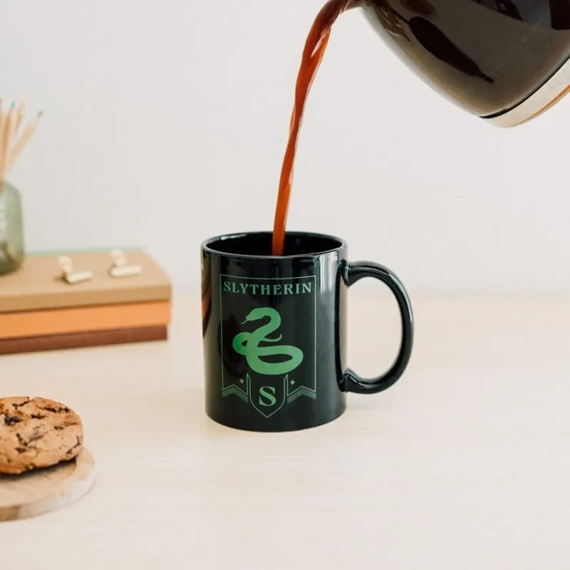 Harry Potter – keraminis puodelis dovanų dėžutėje, 350 ml, Slytherin