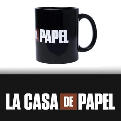 La Casa De Papel keraminis puodelis dovanų dėžutėje 330 ml (La Casa De Papel logotipas)