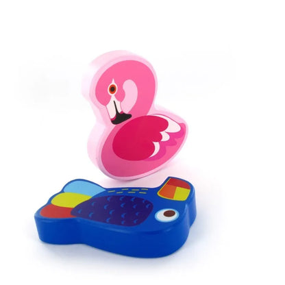 Mediniai barškučiai (Flamingas, Toucan), atsitiktinis modelio pasirinkimas