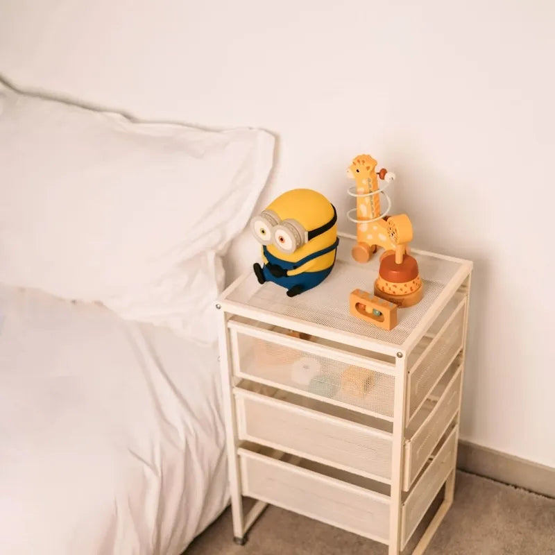 Minions – Bob minkštas silikoninis LED naktinis šviestuvas vaikams 15 cm
