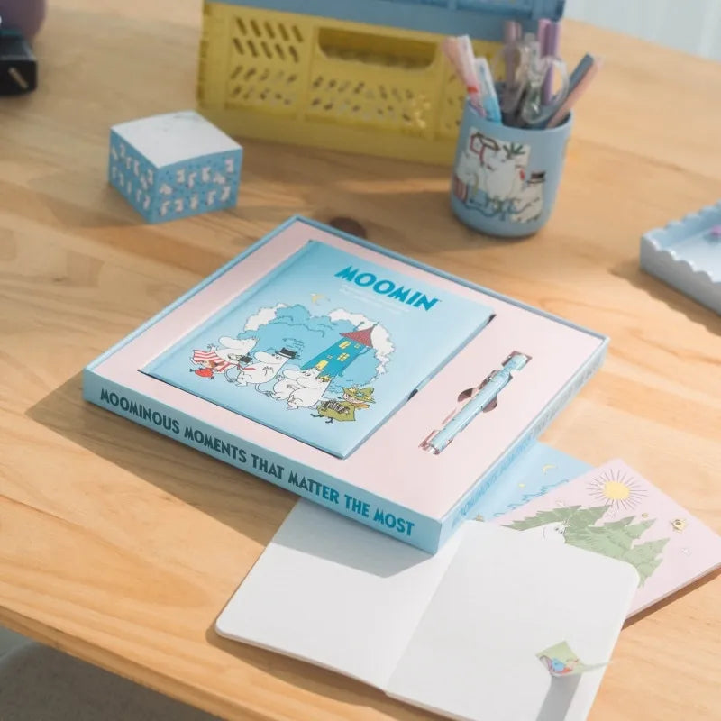 Moomin – A5 užrašų knygelė su tušinuku