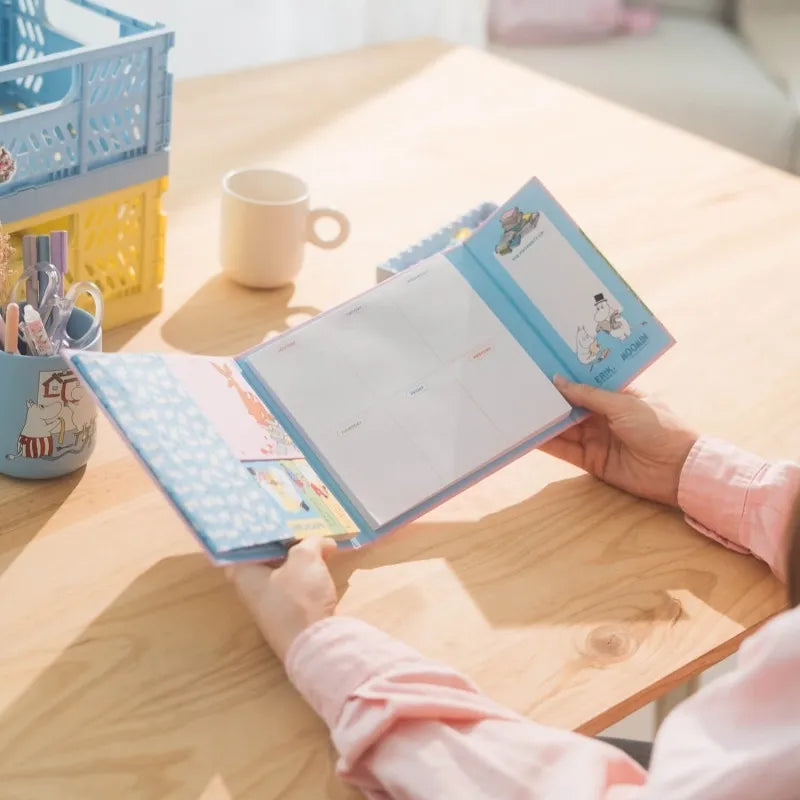 Moomins – A4 savaitės planuotojas su lipniais lapeliais
