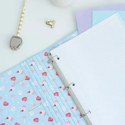 Pusheen – A4 formato segtuvas iš „Purrfect Love“ kolekcijos su lapais (4 žiedai, elastinė juosta)