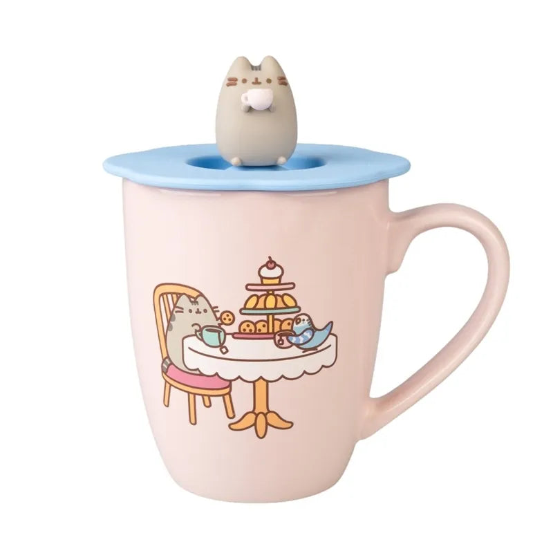 Pusheen keraminis puodelis su silikoniniu dangteliu ir 3D figūrėle, 350 ml