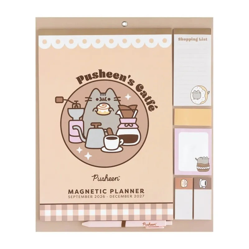 Pusheen – magnetinis kalendorius / mėnesio planuoklis 2026/2027 (30 x 34 cm)