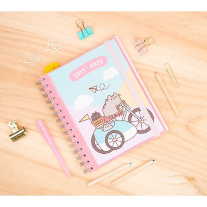 Pusheen - Planuoklis 2019/2020 (15,5 x 19 cm)