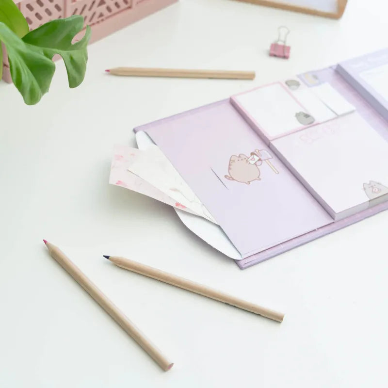 Pusheen – savaitinis planuoklis su lipneliais iš „Moments“ kolekcijos (19,3 x 16,5 cm)