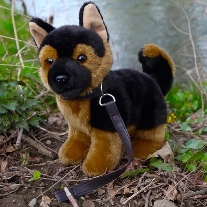 Rappa - pliušinis tikroviškas žaislas vokiečių aviganis su pavadėliu 23 cm Eco-Friendly