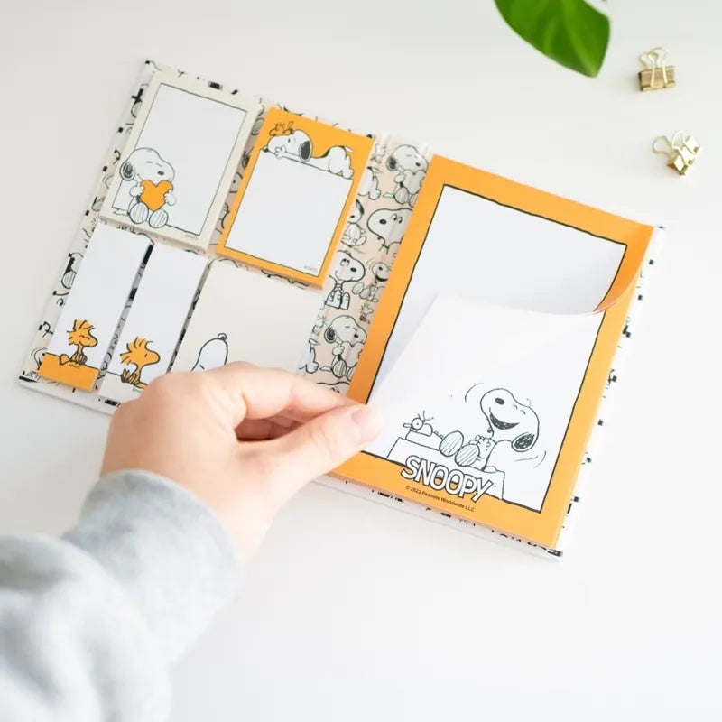 Snoopy – A6 lipnių užrašų knygelė iš „Lazy Days“ kolekcijos