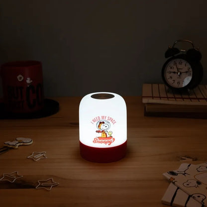 Snoopy belaidė USB-C LED naktinė lempa vaikams su reguliuojamu ryškumu