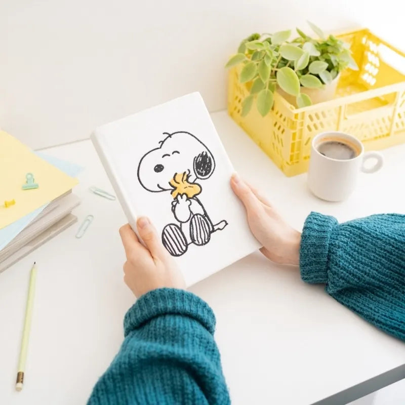Snoopy – Pliušinis A5 formato užrašų knygelė iš „Lazy Days“ kolekcijos