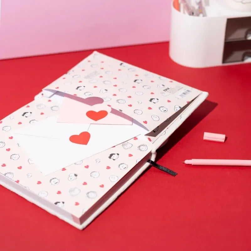 Snoopy – Pliušinis A5 formato užrašų knygelė iš „Love Season“ kolekcijos