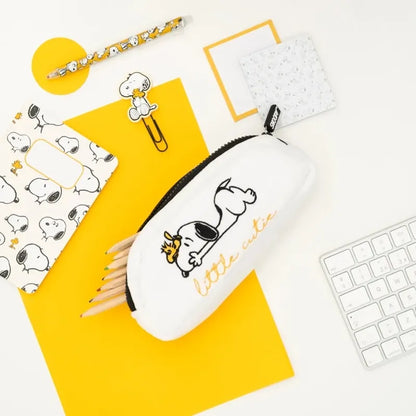 Snoopy – pliušinis penalas aksesuarams iš „Lazy Days“ kolekcijos